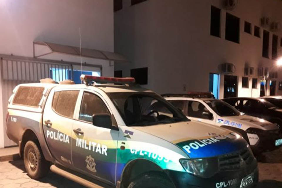 Empresário vai a motel com esposa, destrói tudo e resiste a prisão 