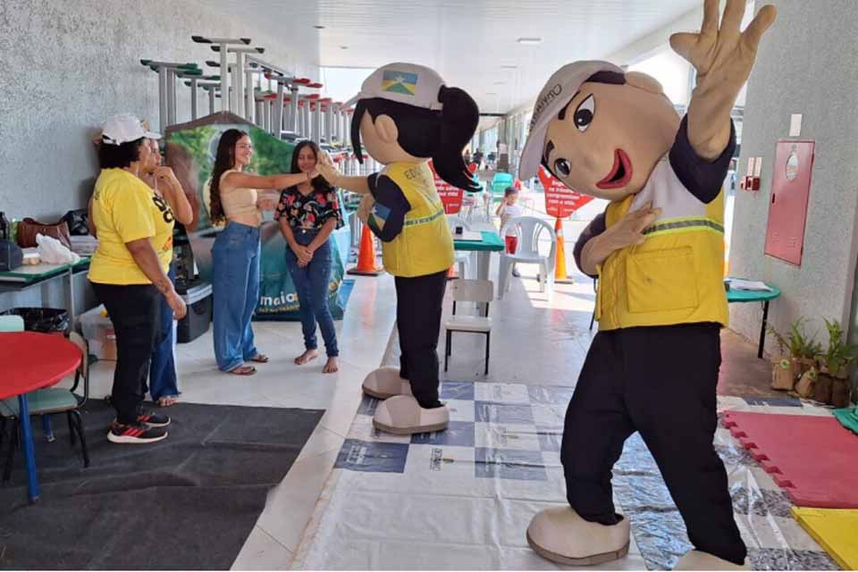 Serviços de habilitação, veículos e atividades de educação são oferecidos para população durante evento em Cacoal