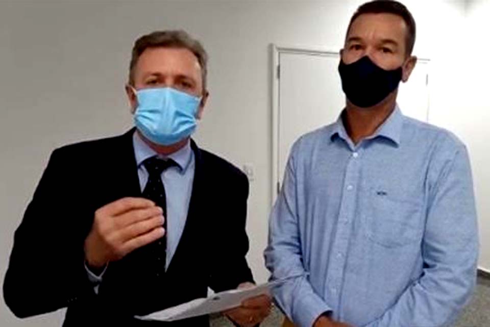 Luizinho Goebel atende pedido de vereador e solicita ao governo calcário para São Miguel do Guaporé