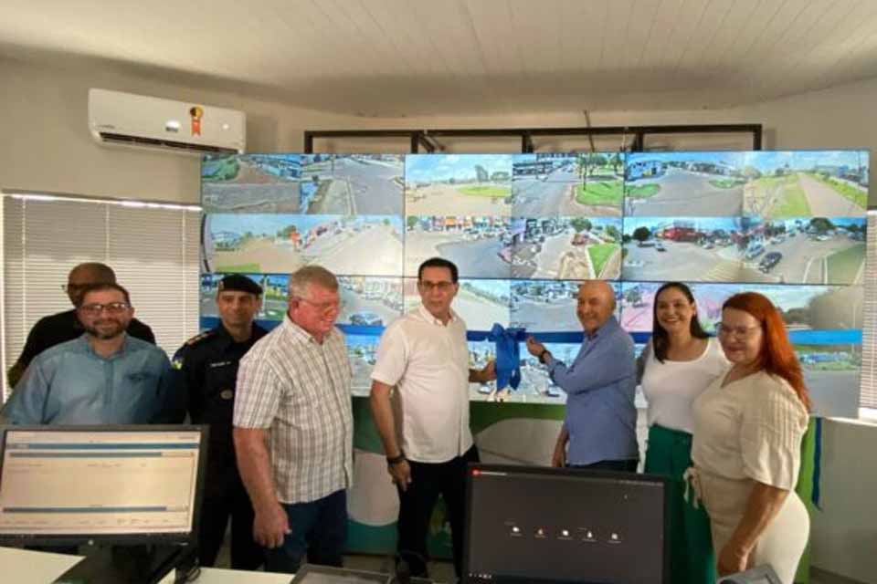 Prefeitura de Rolim de Moura entrega sala de videomonitoramento do Projeto Cidades Inteligentes 