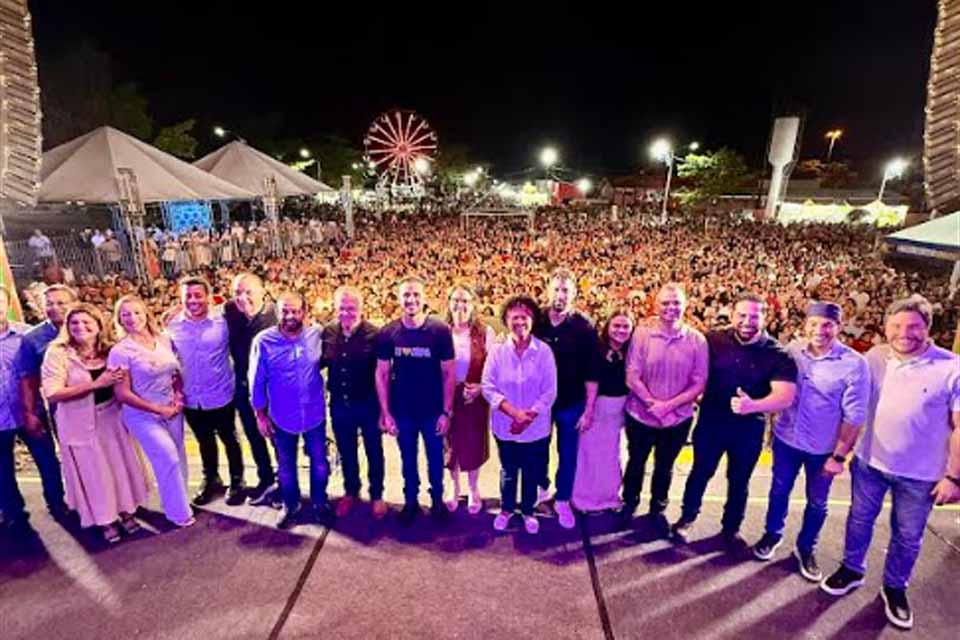Deputada Sílvia Cristina prestigia festividades em comemoração aos 48 anos de Ji-Paraná   