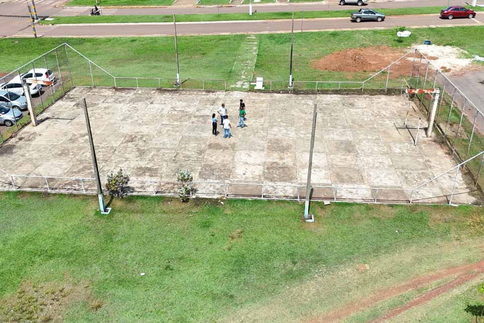 Quadra de esportes no centro de Rolim de Moura será revitalizada em parceria com a iniciativa privada