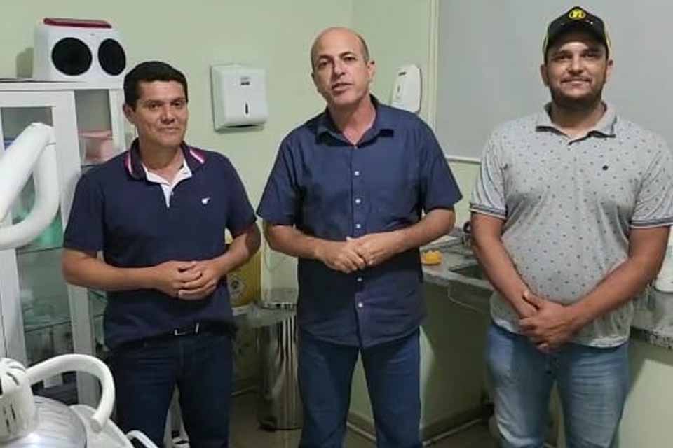 Deputado Ismael Crispin entrega duas cadeiras odontológicas em Mirante da Serra