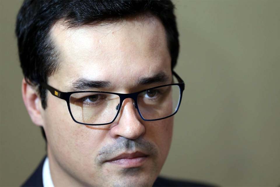 Ministra mantém indenização de Deltan a Lula por caso de powerpoint