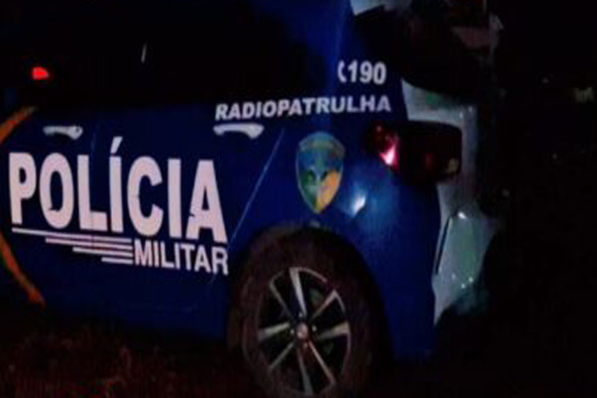 Adolescente é encontrada morta com marcas de violência dentro de casa 