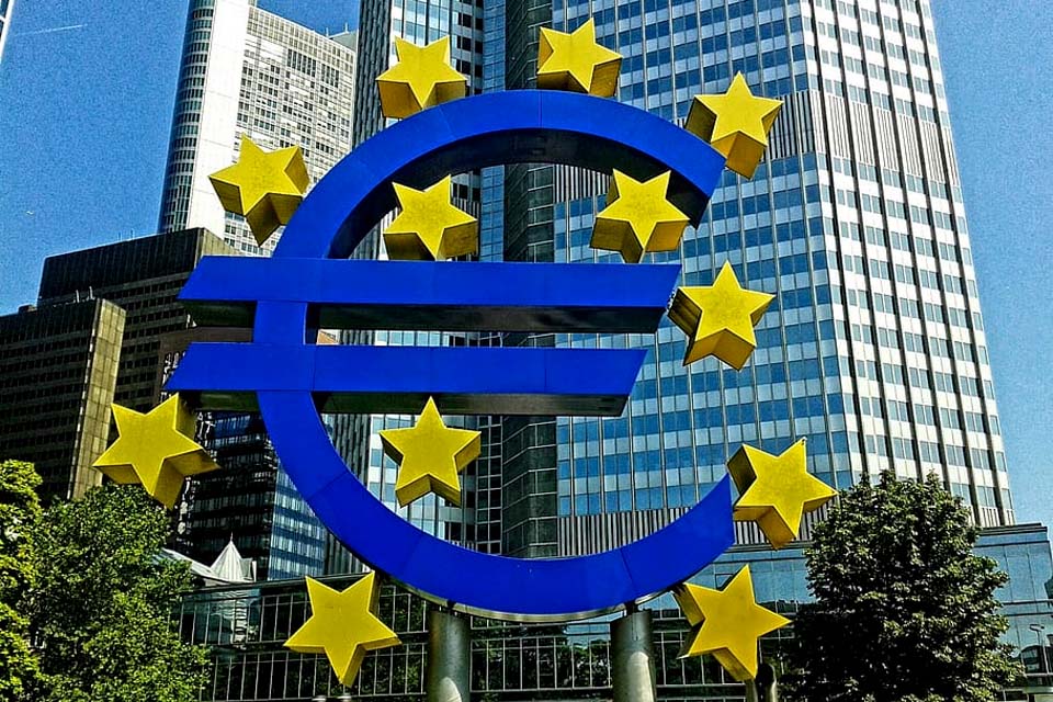 Banco Central Europeu sobe juros em 0,5 ponto percentual