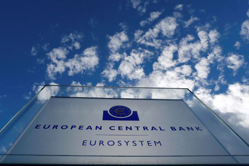 Banco Central Europeu dá pausa na política monetária mesmo com preocupações com pandemia