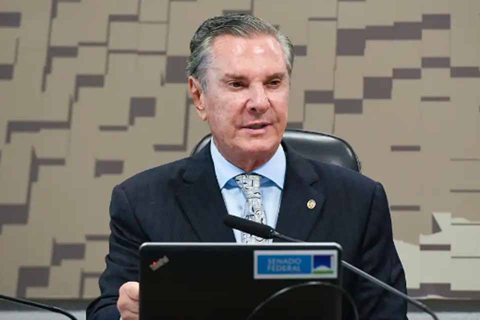 Moraes pede parecer da PGR sobre prisão domiciliar para Collor