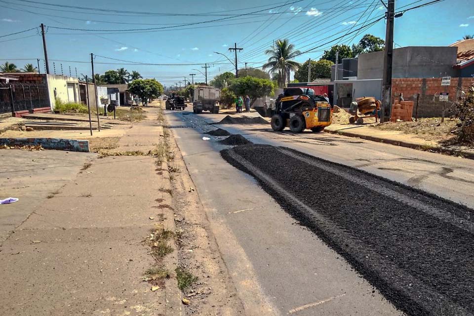Prefeitura restaura valas abertas para o esgotamento sanitário