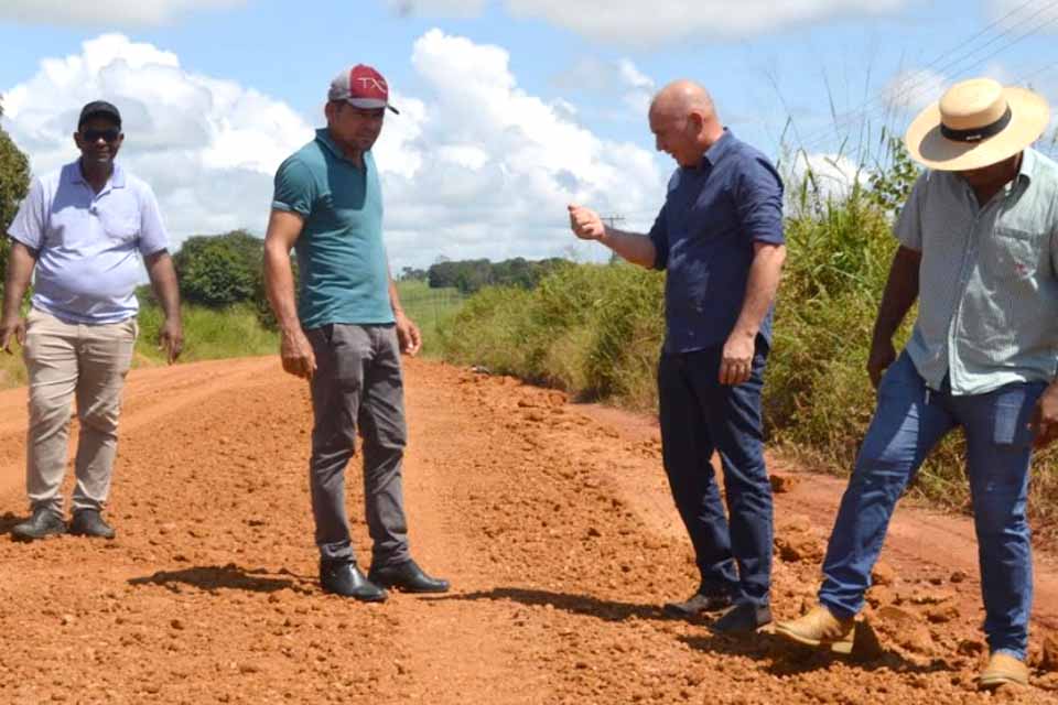 Deputado Ezequiel Neiva Vistoria Obras de Recuperação da RO-420 em Nova Mamoré