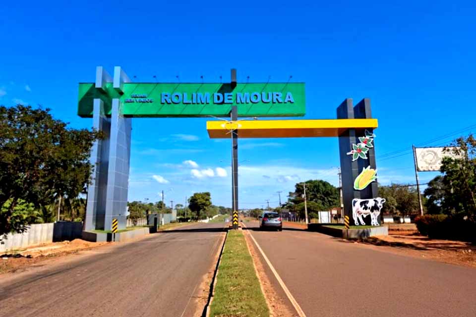 Rolim de Moura lidera a semana com 54 vagas para Auxiliar de Produção