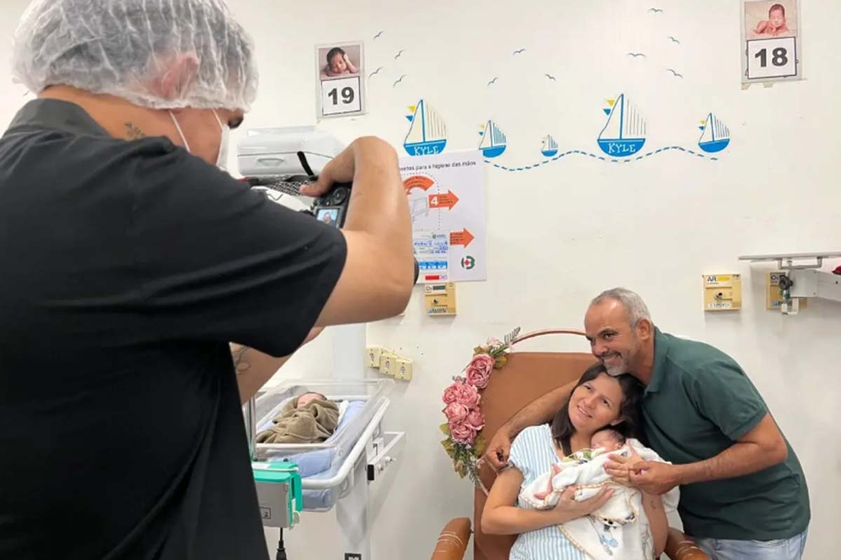 Hospital de Base inicia projeto “Amor em Fotos” e recém-nascidos internados recebem ensaios fotográficos afetivos