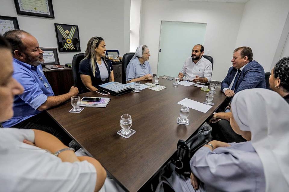 Laerte Gomes e deputado Dr. Neidson assumem compromisso com Rede Santa Marcelina