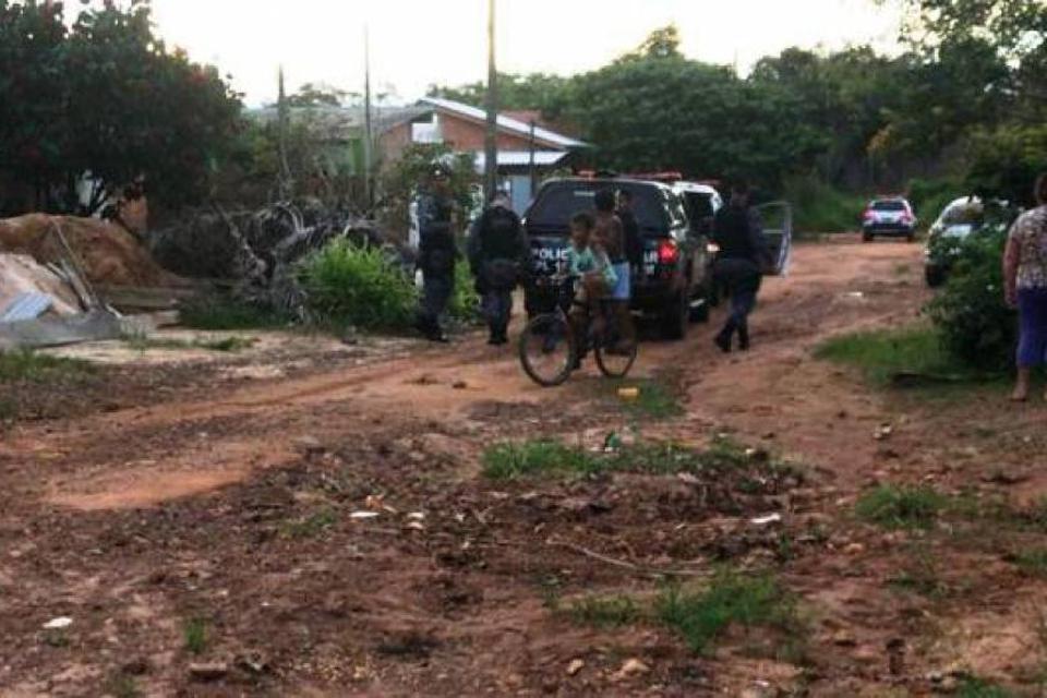 Mulheres chegam a colocar faca no pescoço de mãe e filha durante roubo