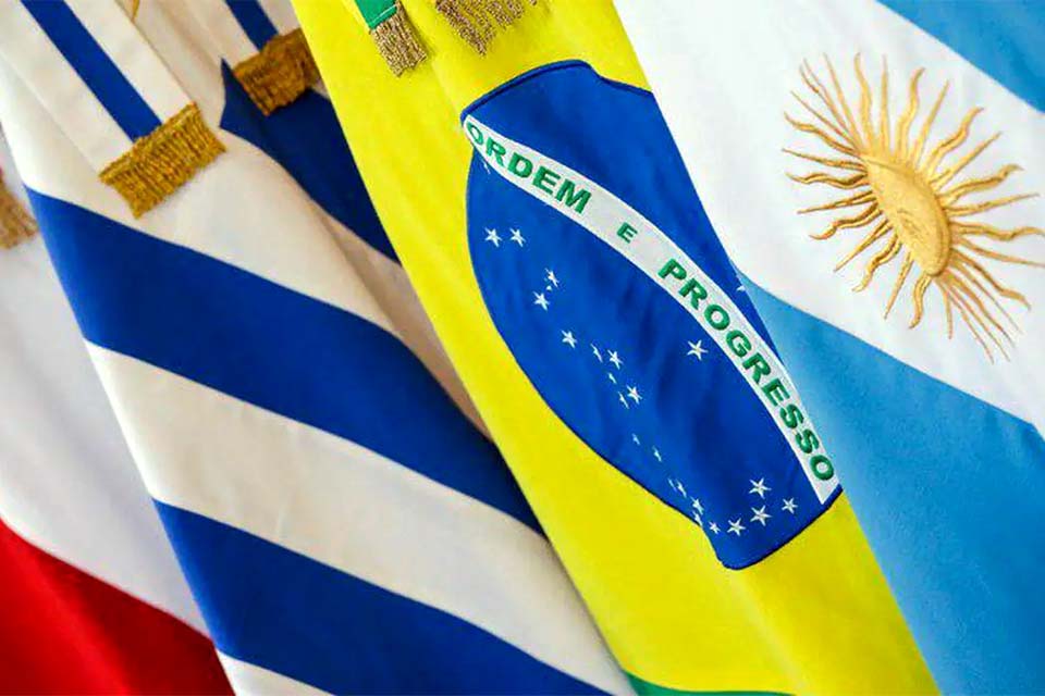 Argentina, Brasil e Paraguai advertem Uruguai sobre TLCs individuais