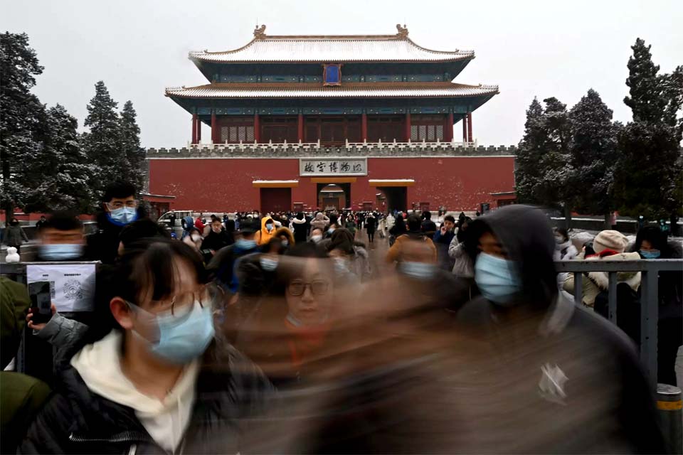 População da China cai pela primeira vez em mais de 60 anos