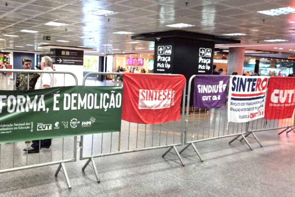 SINTERO participa de mobilização no aeroporto de Brasília contra a Reforma Administrativa