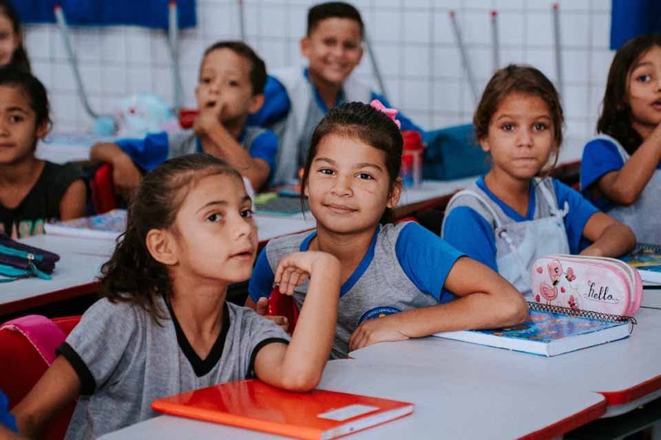 Ji-Paraná promove formação para cuidadores e monitores escolares