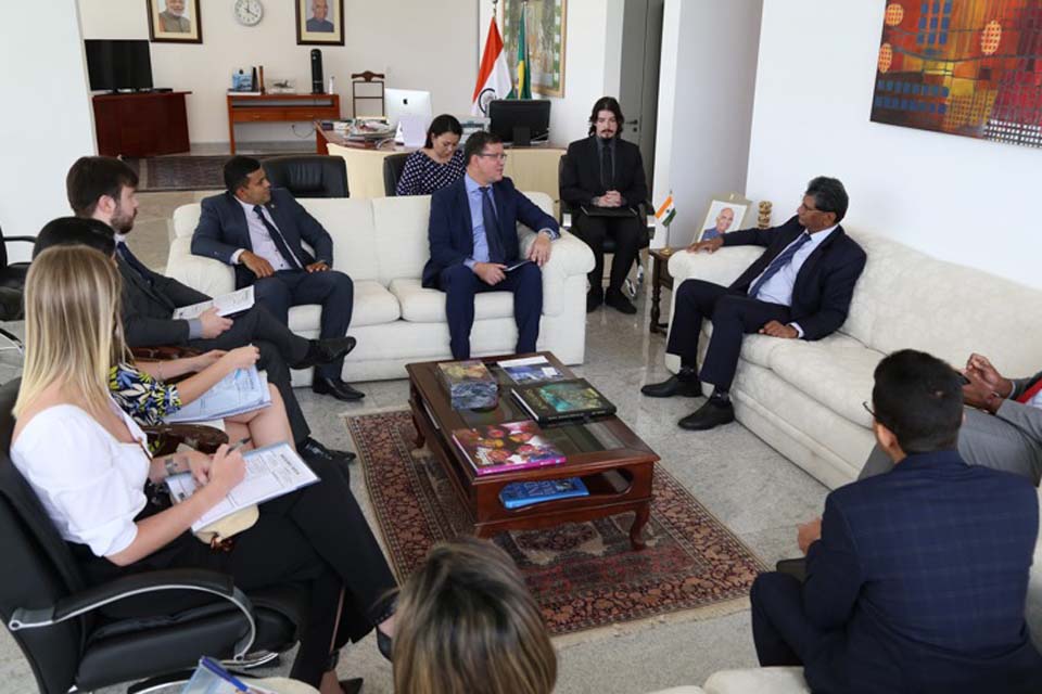 Governador Marcos Rocha se reúne com os embaixadores da Coreia do Sul, Índia e Alemanha