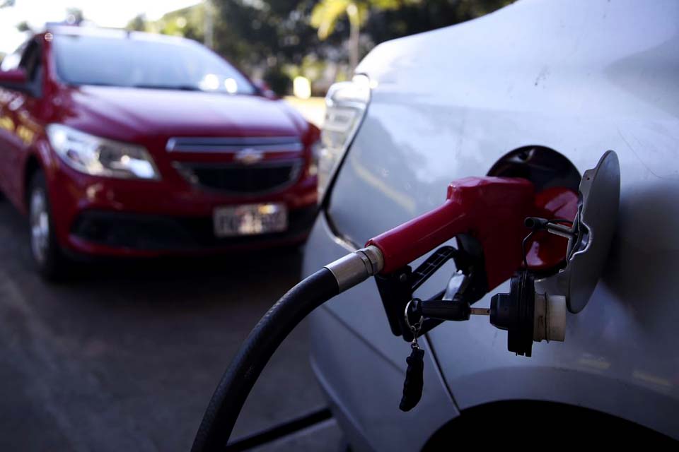 Interdição de pontos de venda de combustíveis cresce 62% no semestre