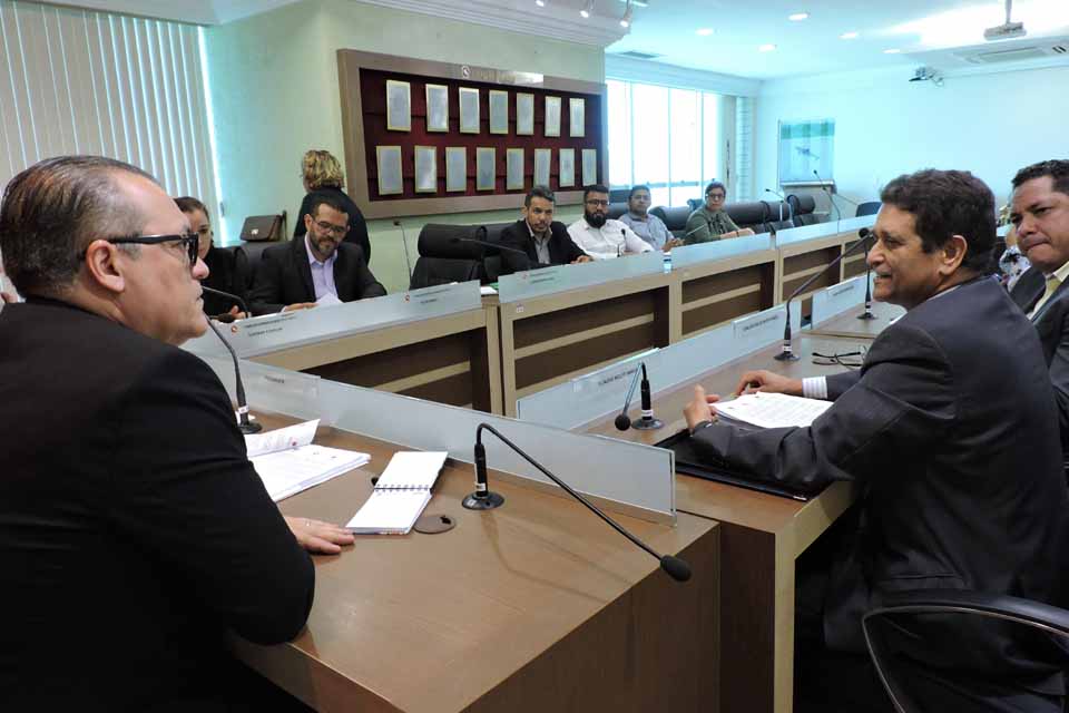 Aperfeiçoamento no sistema de controle de queimadas é discutido em reunião no Ministério Público de Rondônia