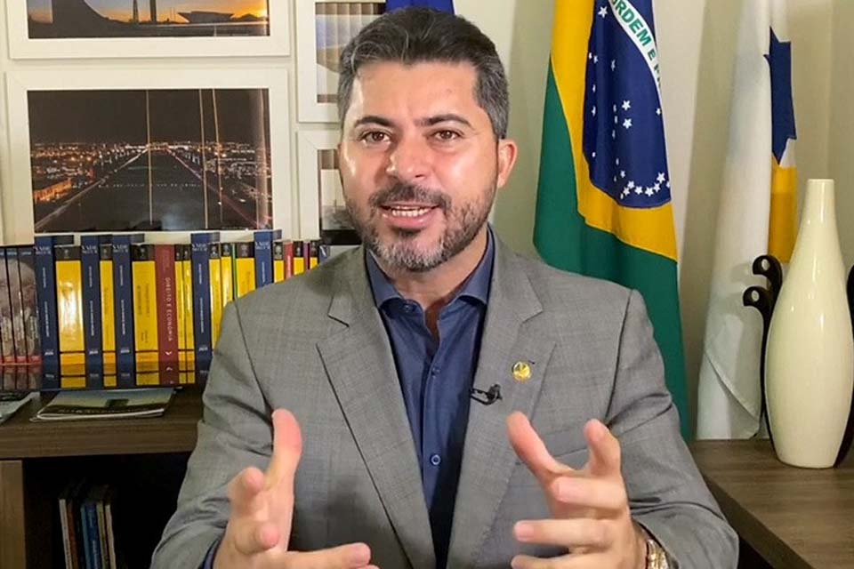 Senador de Rondônia que ajudou a 'enterrar' a Lava Toga no Senado junto com Renan Calheiros agora faz discurso vazio contra o STF