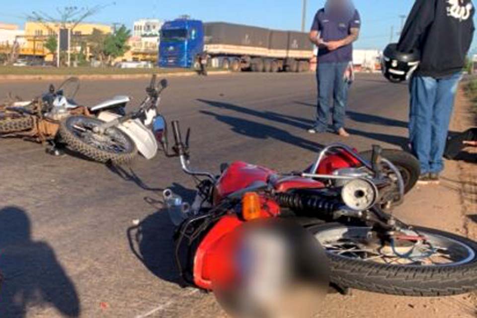 Acidente com três motos e bicicleta deixa feridos na BR-364