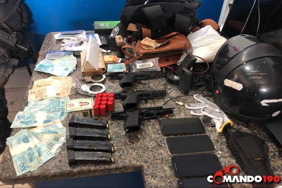 Polícia de Cacoal prende quadrilha com 3 pistolas, algemas, dinheiro e munições
