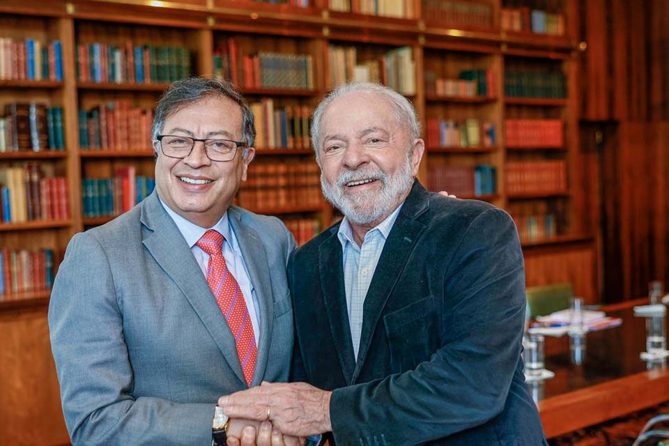 Lula e presidente da Colômbia se reúnem para discutir Amazônia