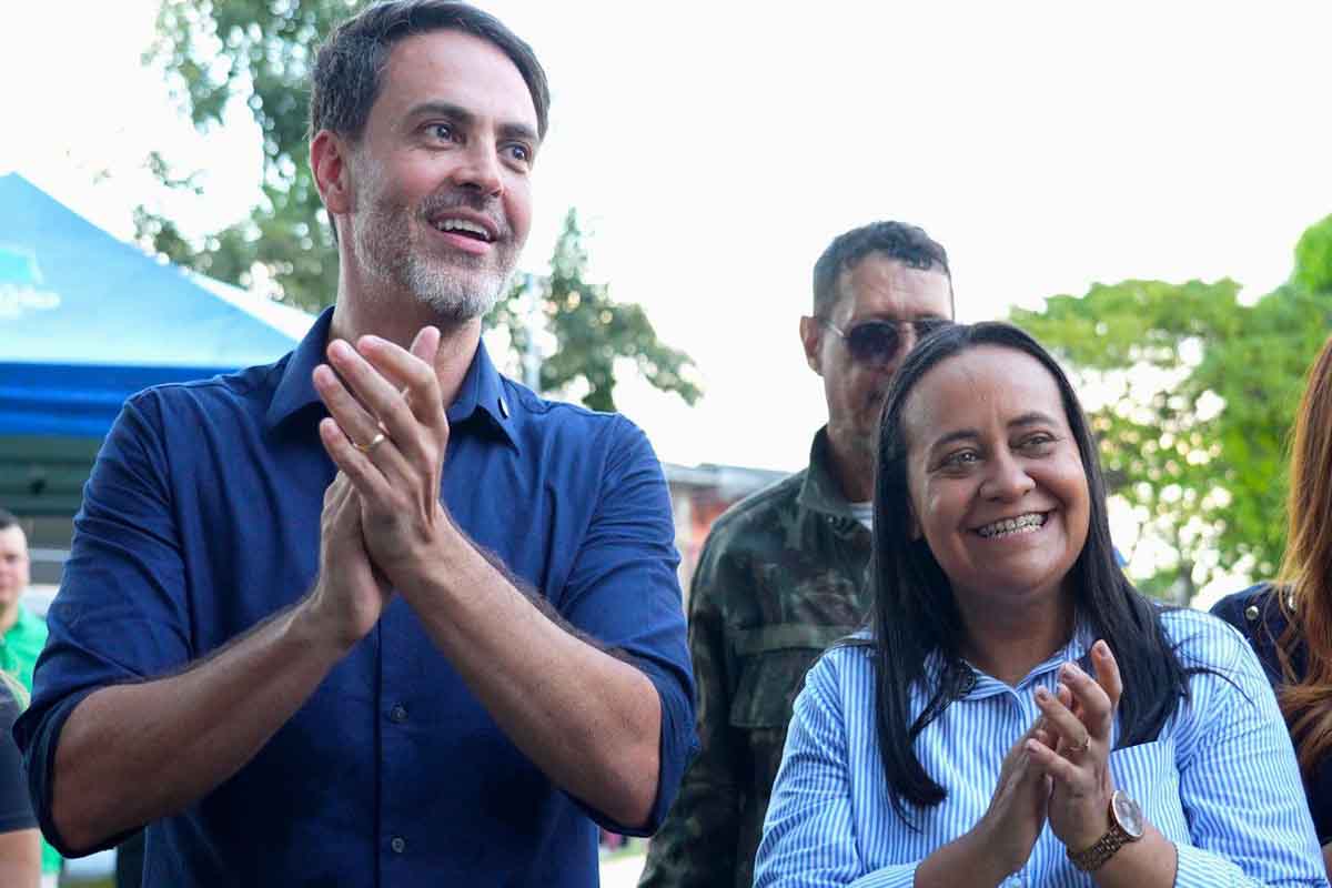 Prefeito Leo Moraes e a vice-prefeita Magna dos Anjos entregam Praça Cohab na Zona Sul de Porto o Velho 