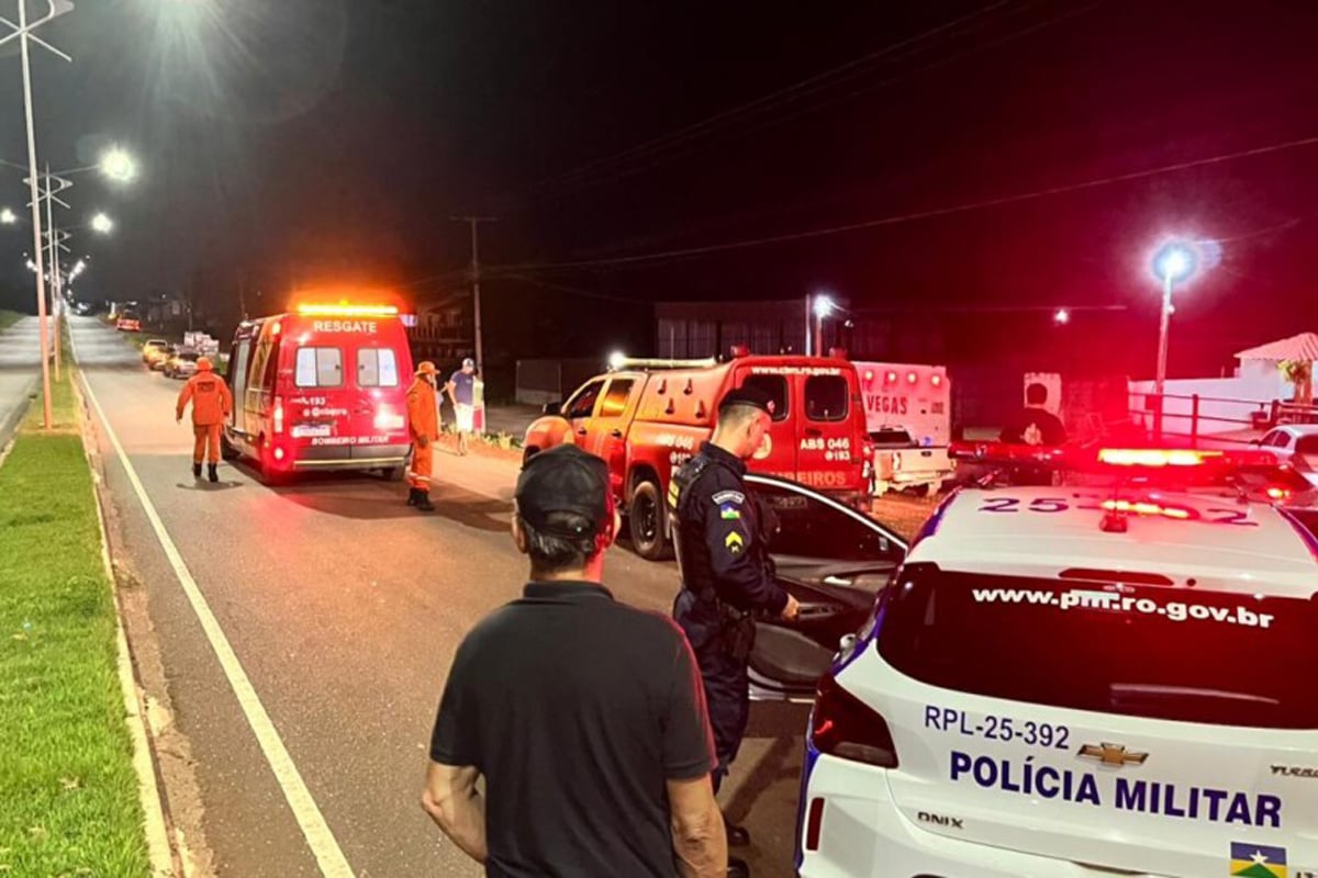 Colisão entre carreta e motocicleta deixa policial penal em estado grave