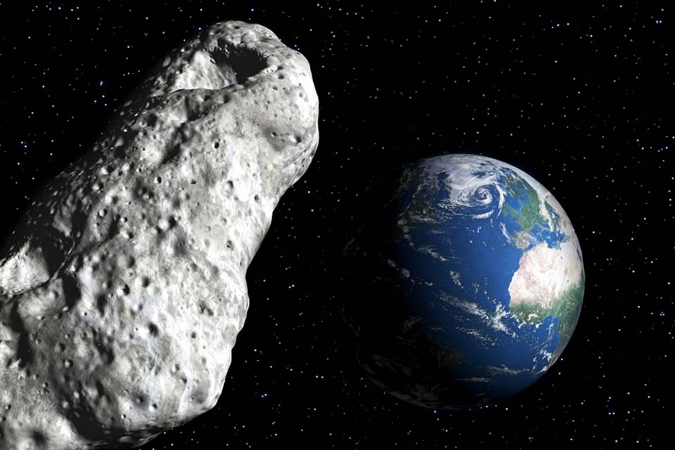 Asteroide do tamanho de um prédio passará entre a Terra e a Lua nesse sábado