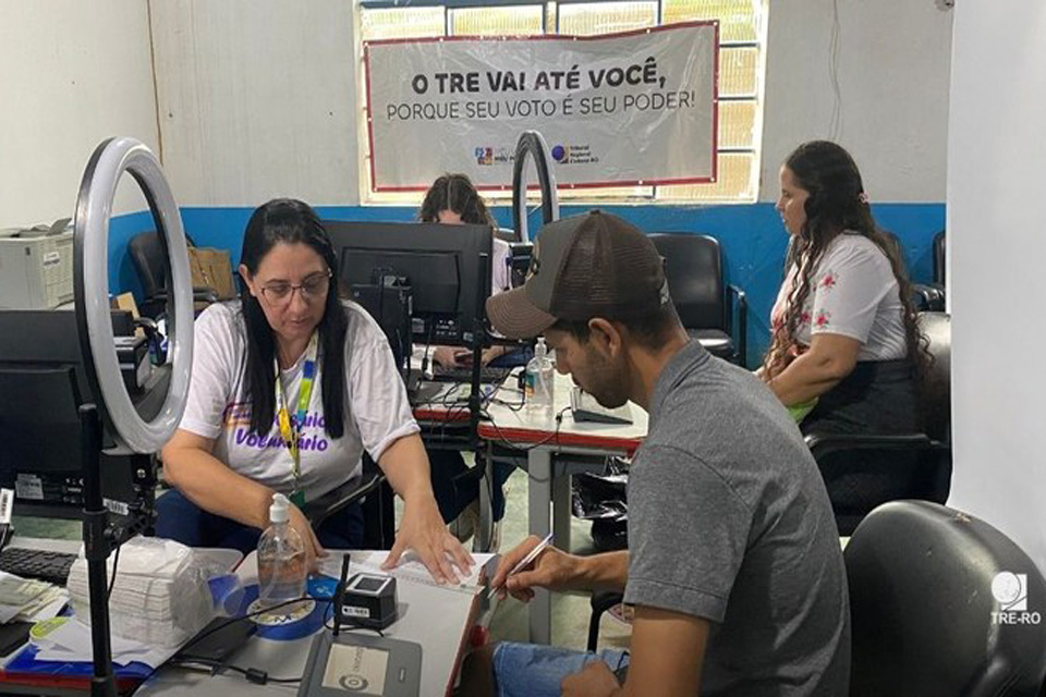 Justiça Eleitoral leva serviços essenciais ao Distrito de Três Coqueiros