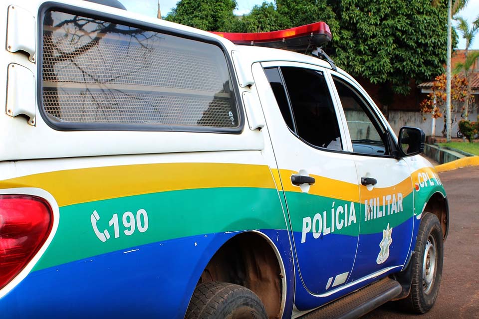 Polícia Militar é acionada após homem ser esfaqueado pela esposa