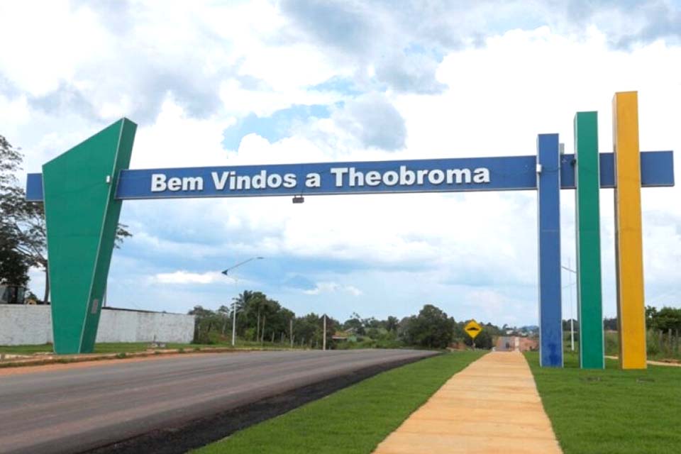 Prefeitura do município de Theobroma abre concurso público com 47 vagas para todos os níveis