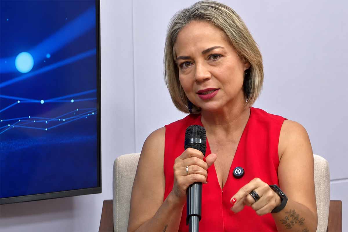 “Estou pronta para representar o povo de Rondônia”, diz Luciana Oliveira em sabatina na Rondovisão TV