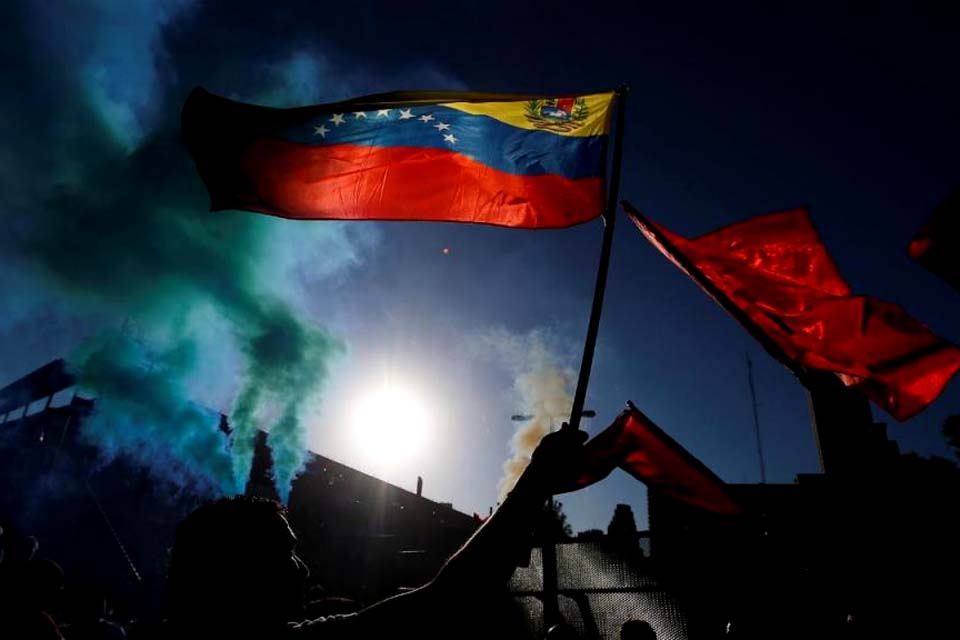 Venezuela denuncia nova violação do espaço aéreo por avião dos EUA