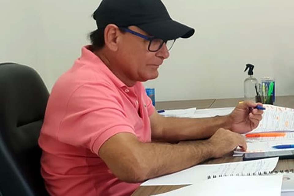 Prefeito Alex Testoni paga piso nacional e retroativo aos agentes comunitários de saúde e endemias