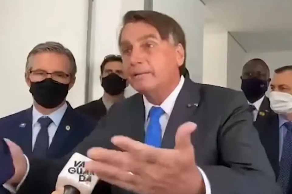 “Cala a boca, Bolsonaro!”, por Professor Nazareno*