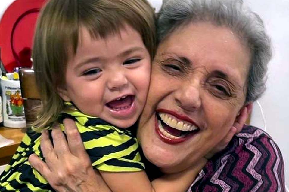 Leda Nagle posta foto de Zoe, filha de Sabrina Sato e Duda Nagle, e fãs se derretem