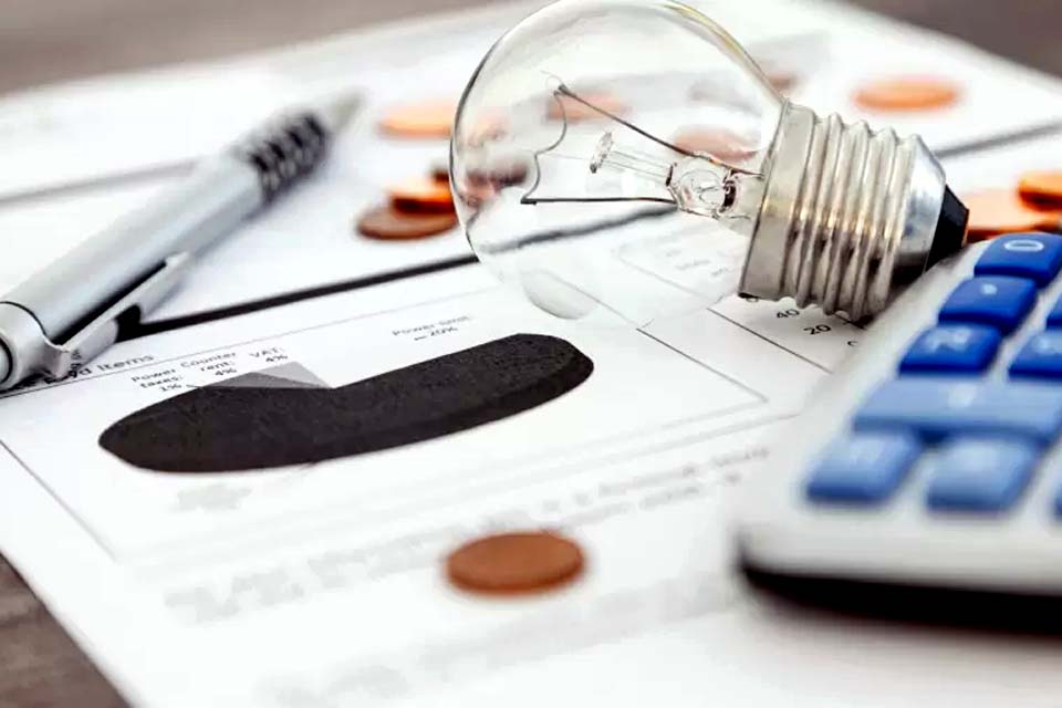Medida provisória que aumenta conta de luz pode perder validade
