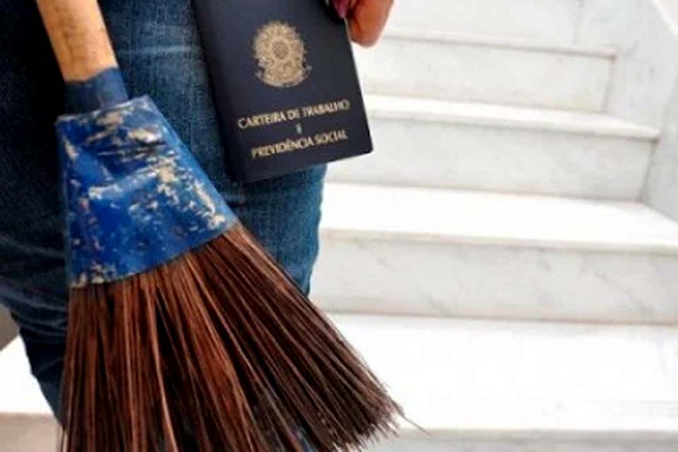 Informalidade de empregadas domésticas aumentou após pandemia