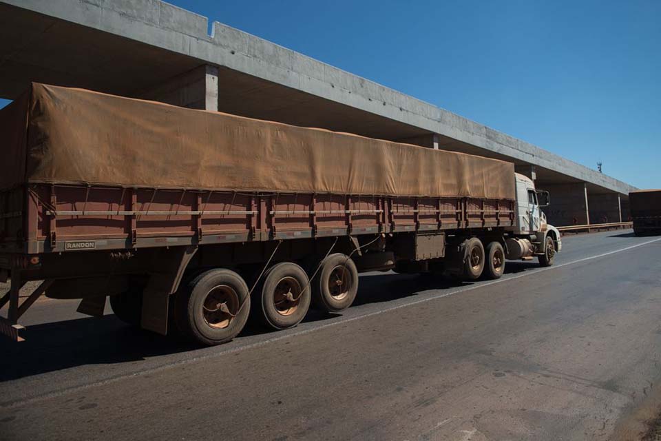 Senado aprova MP de apoio à renovação da frota de caminhões e ônibus