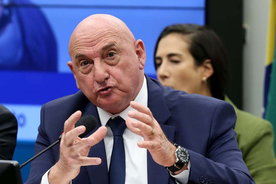 Gonçalves Dias, ex-GSI, diz não ter recebido relatório de ações do MST