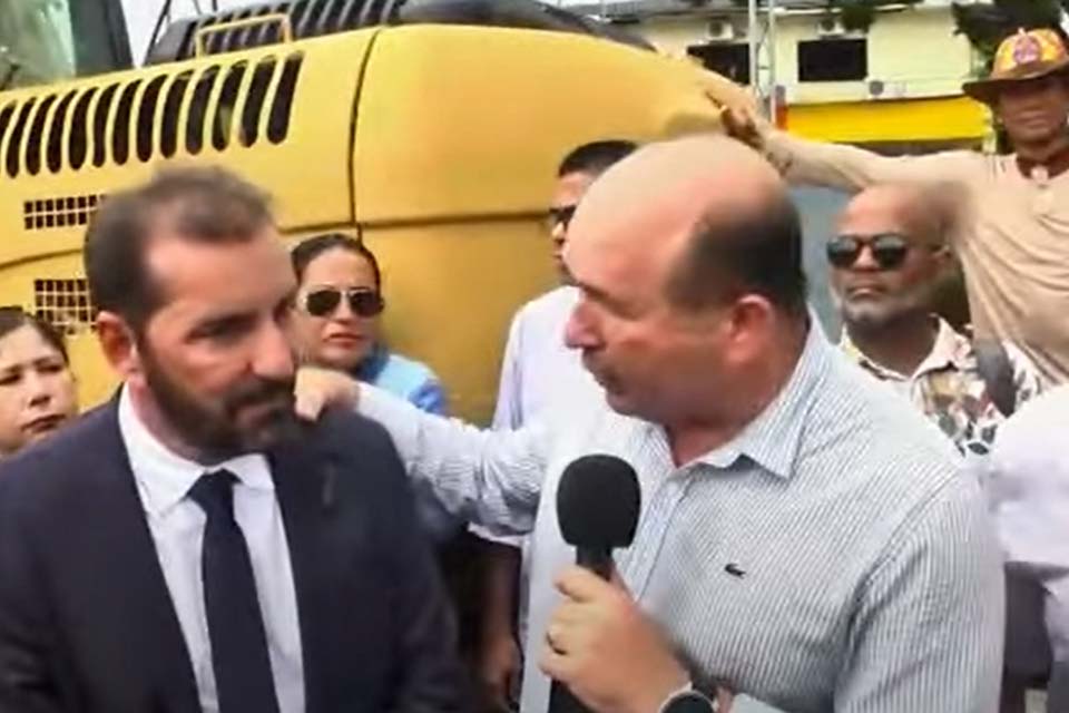 Edwilson Negreiros participa do ato de demolição da antiga rodoviária na presença do prefeito Hildon Chaves