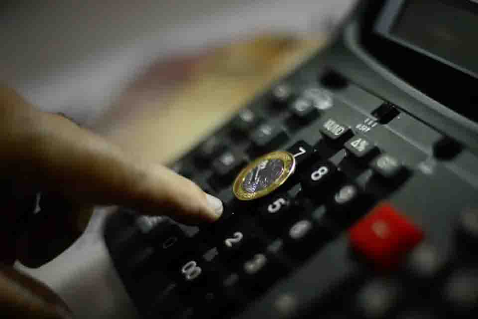Mercado reduz projeção para crescimento da economia em 2026