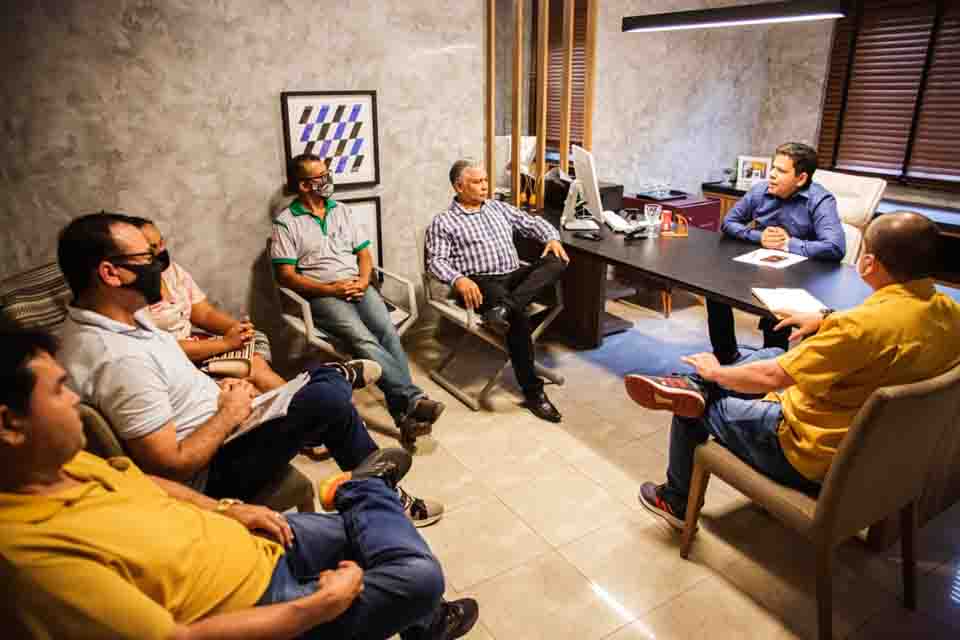 Deputado Jair Montes recebe representantes de Sindicatos e Associações dos taxistas intermunicipais