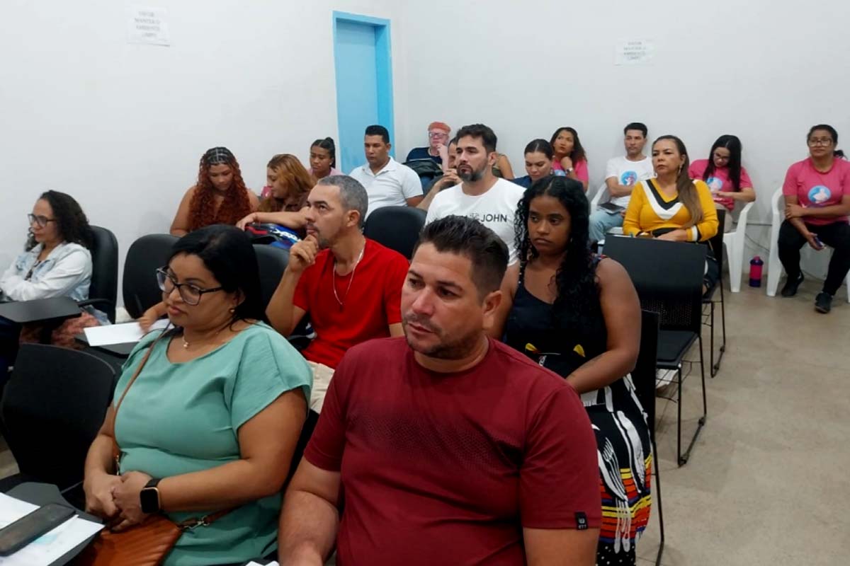 Prefeitura de Porto Velho realiza capacitação para famílias voluntárias do Serviço Família Acolhedora