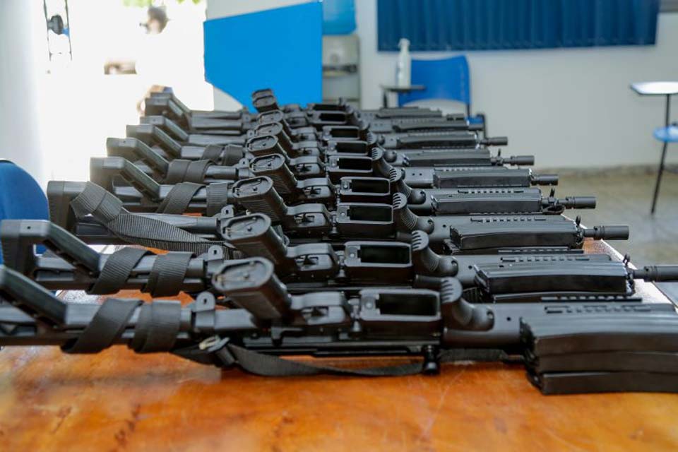 Em Vilhena, Governo entrega armamento para fortalecer combate à crimes na fronteira