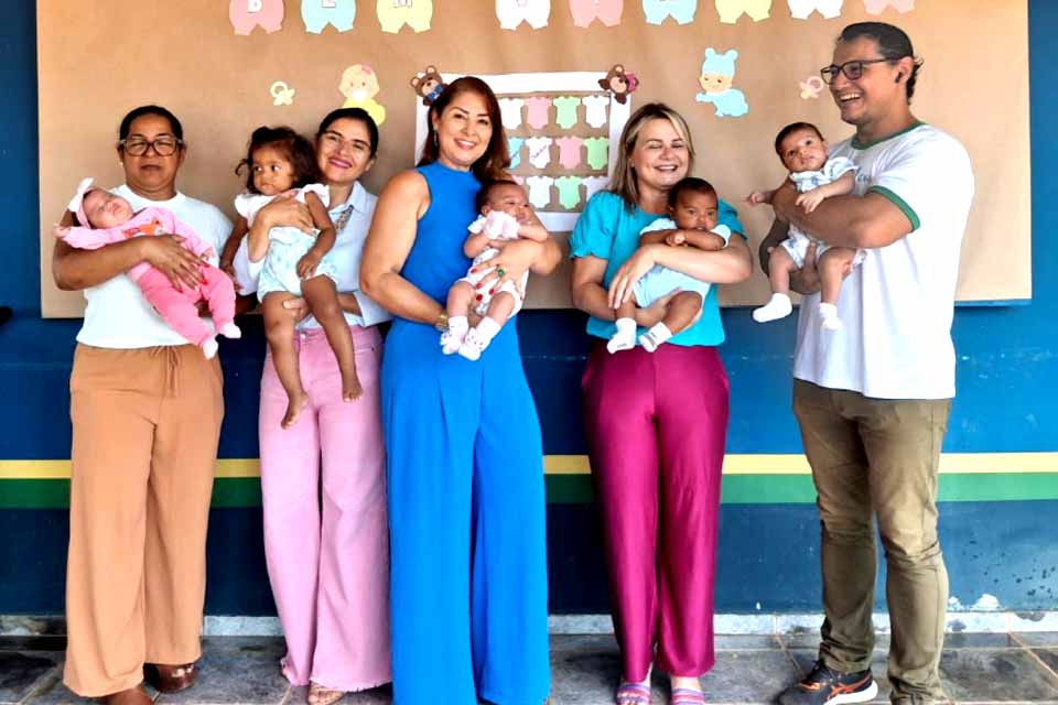 Prefeitura promove integração entre o SCFV e o Programa Mamãe Cheguei em encontro especial